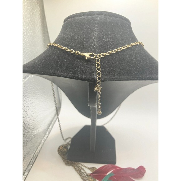 4 Colored Feathers with Metal Ball & Leaves Chain 34" Necklace! - Picture 8 of 10